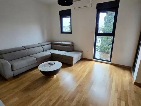 Rent, one bedroom apartment, 47m², Momišići, Podgorica - image 1