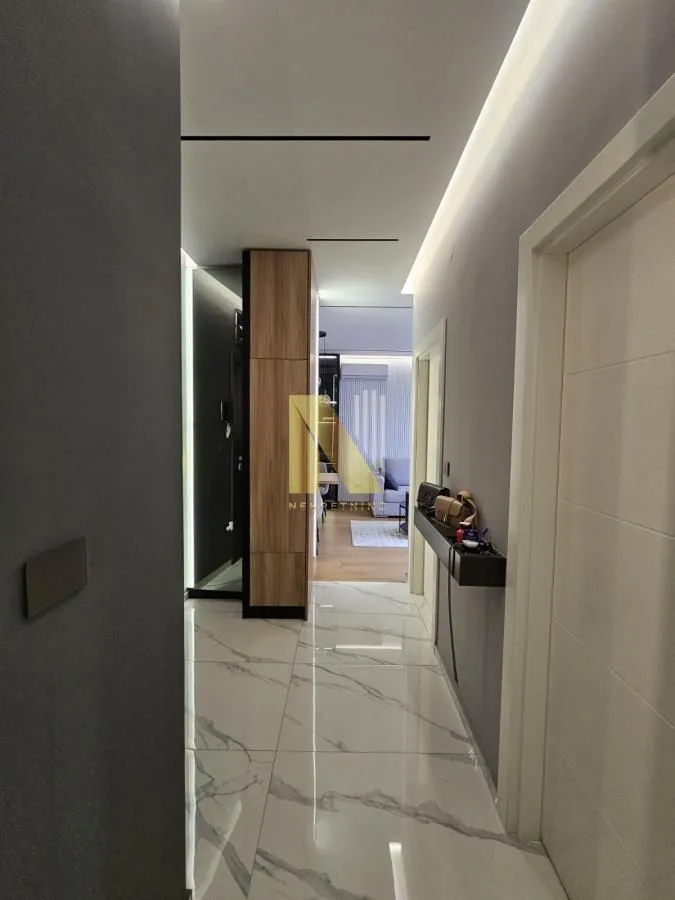 Izdavanje, jednosoban stan, 42m², Bulevar Evrope, Novi Sad Sve Podlokacije
