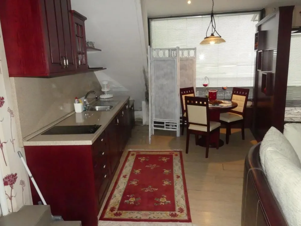 Prodaja, kuća, 220m², Centar, Jagodina