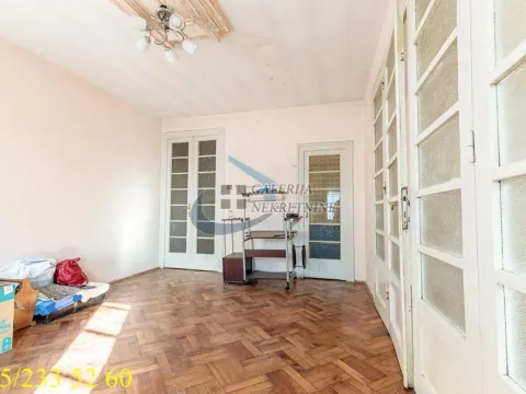 Prodaja, trosoban stan, 77m², Stari Grad, Beograd - image 21