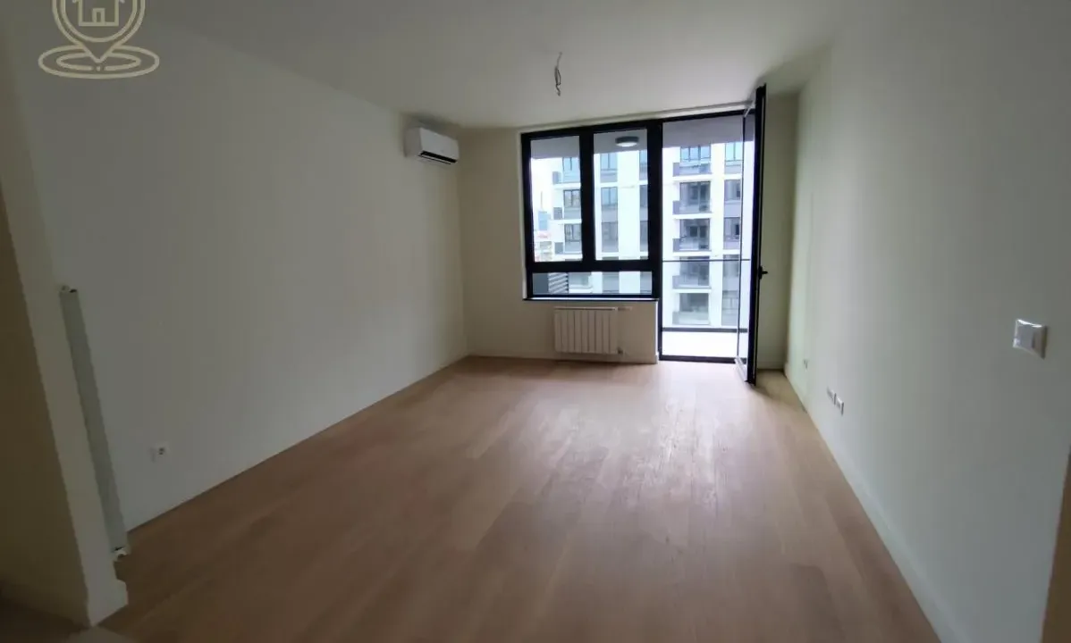 Izdavanje, trosoban stan, 73m², Savski Venac, Beograd