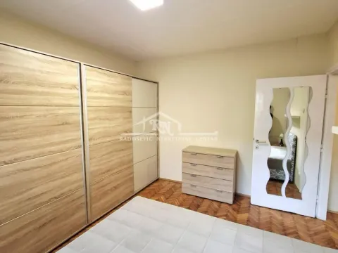 Rent, one bedroom apartment, 40m², Karaburma, Palilula Sve Podlokacije - image 9