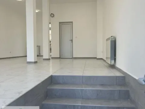 Prodaja, poslovni prostor, 58m², Obrenovac, Beograd - image 2