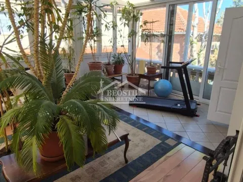 Izdavanje, kuća, 146m², Olimp, Zvezdara Sve Podlokacije - image 6