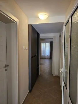 Izdavanje, dvosoban stan, 55m², Bečići, Budva - image 3