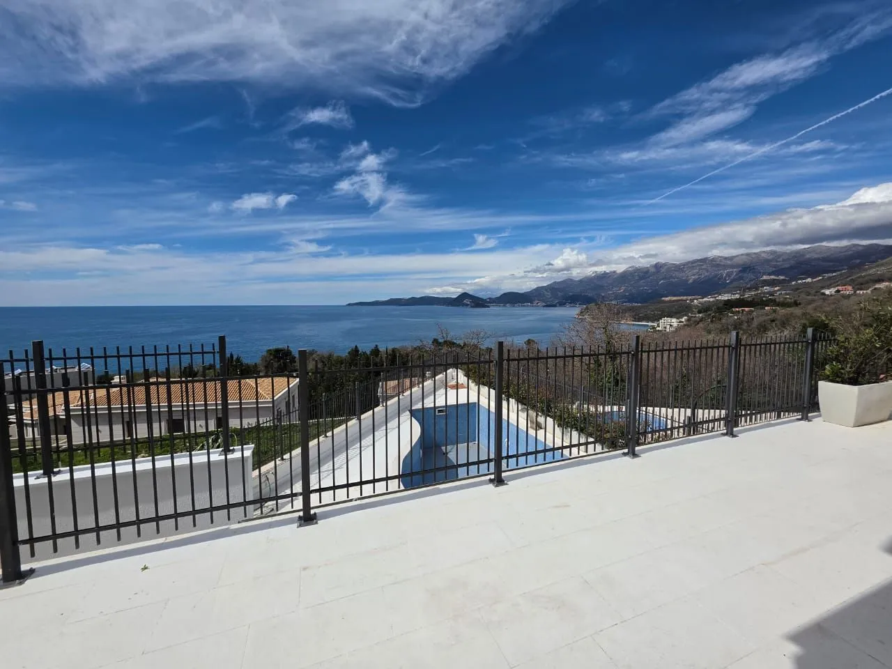 Prodaja, kuća, 280m², Reževići, Budva