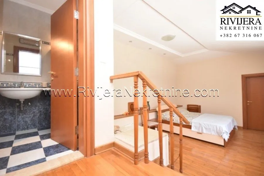 Prodaja, trosoban stan, 263m², Centar, Herceg Novi