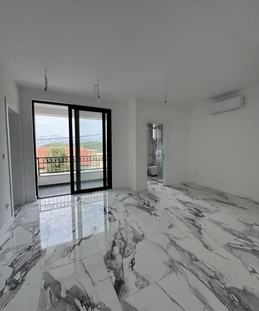Prodaja, jednosoban stan, 54m², Radovići, Tivat