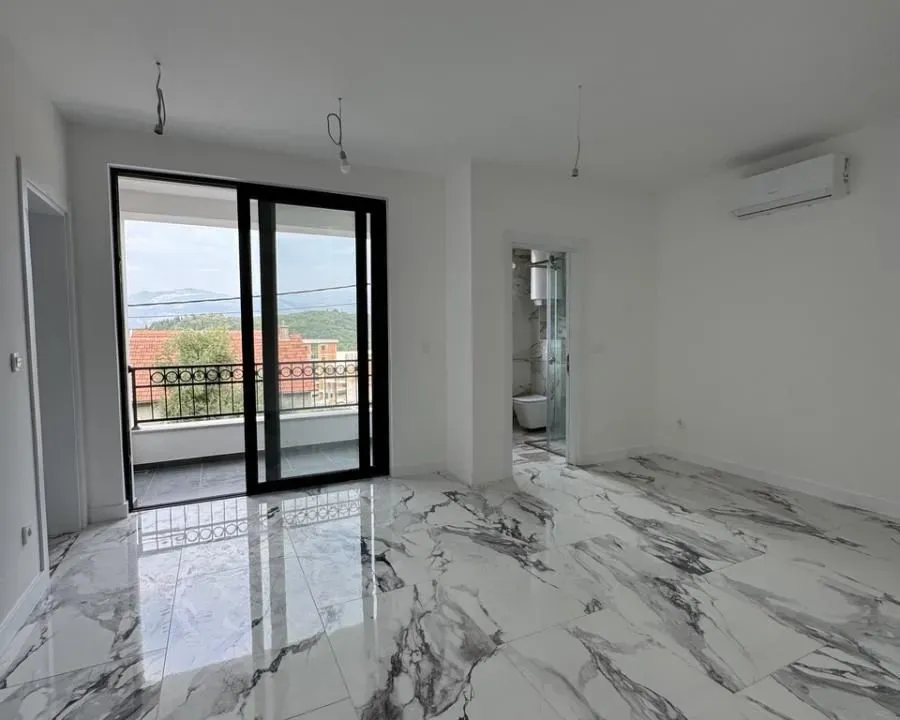 Prodaja, jednosoban stan, 54m², Radovići, Tivat