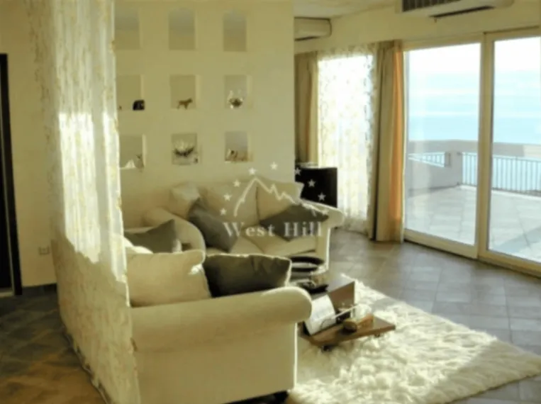 Sale, house, 3200m², Blizikuće, Budva