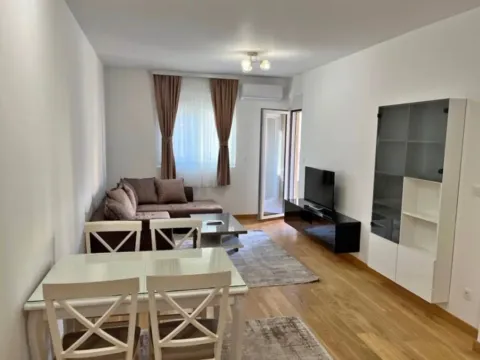 Izdavanje, jednosoban stan, 50m2, City Kvart, Podgorica Izdavanje, jednosoban stan, 50m2, City Kvart, Podgorica