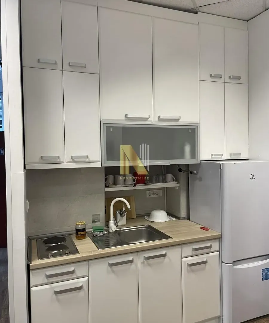 Rent, office space, 113m², Bulevar Oslobodjenja, Novi Sad Sve Podlokacije