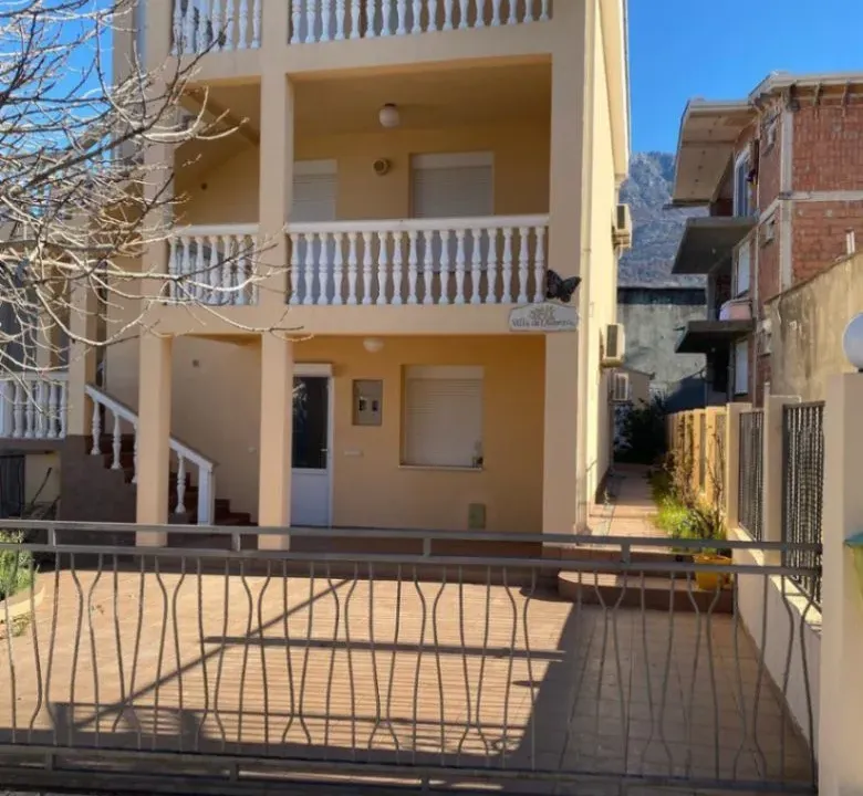 Prodaja, kuća, 167m², Dobre Vode, Bar