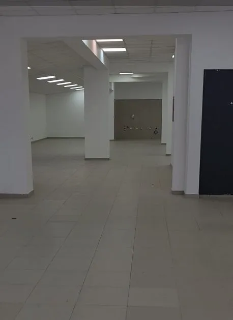 Rent, office space, 320m², Dušanovac, Voždovac Sve Podlokacije