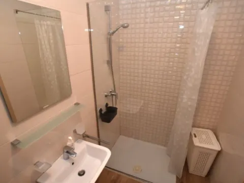 Izdavanje, jednosoban stan, 46m², City Kvart, Podgorica - image 9