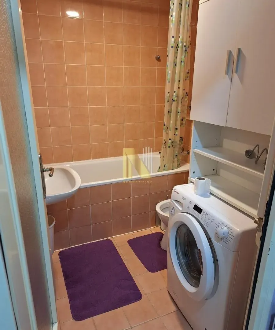 Prodaja, garsonjera, 29m², Novo naselje, Novi Sad