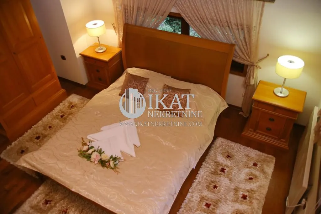 Prodaja, trosoban stan, 89m², Palisad, Zlatibor