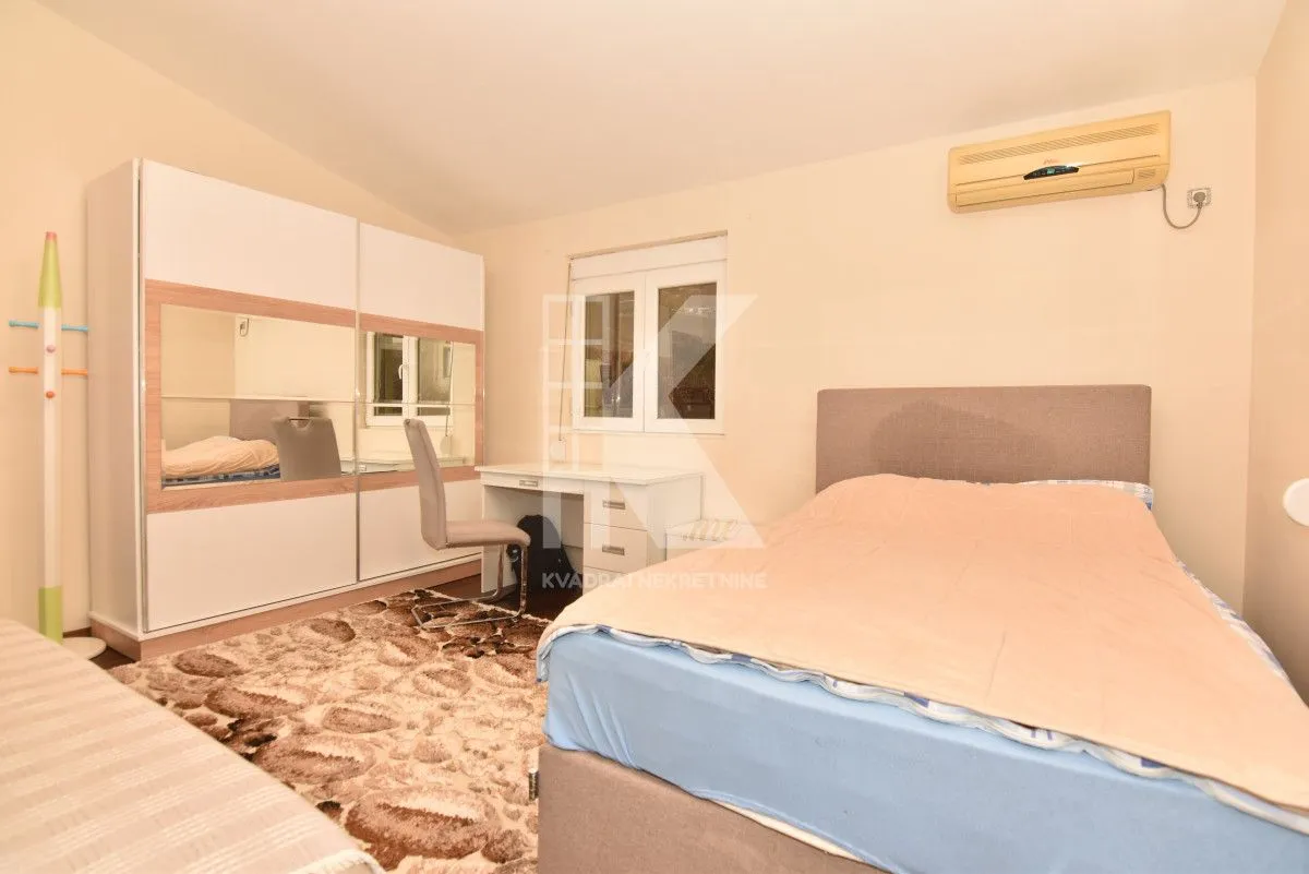 Rent, house, 175m², Vranići, Podgorica