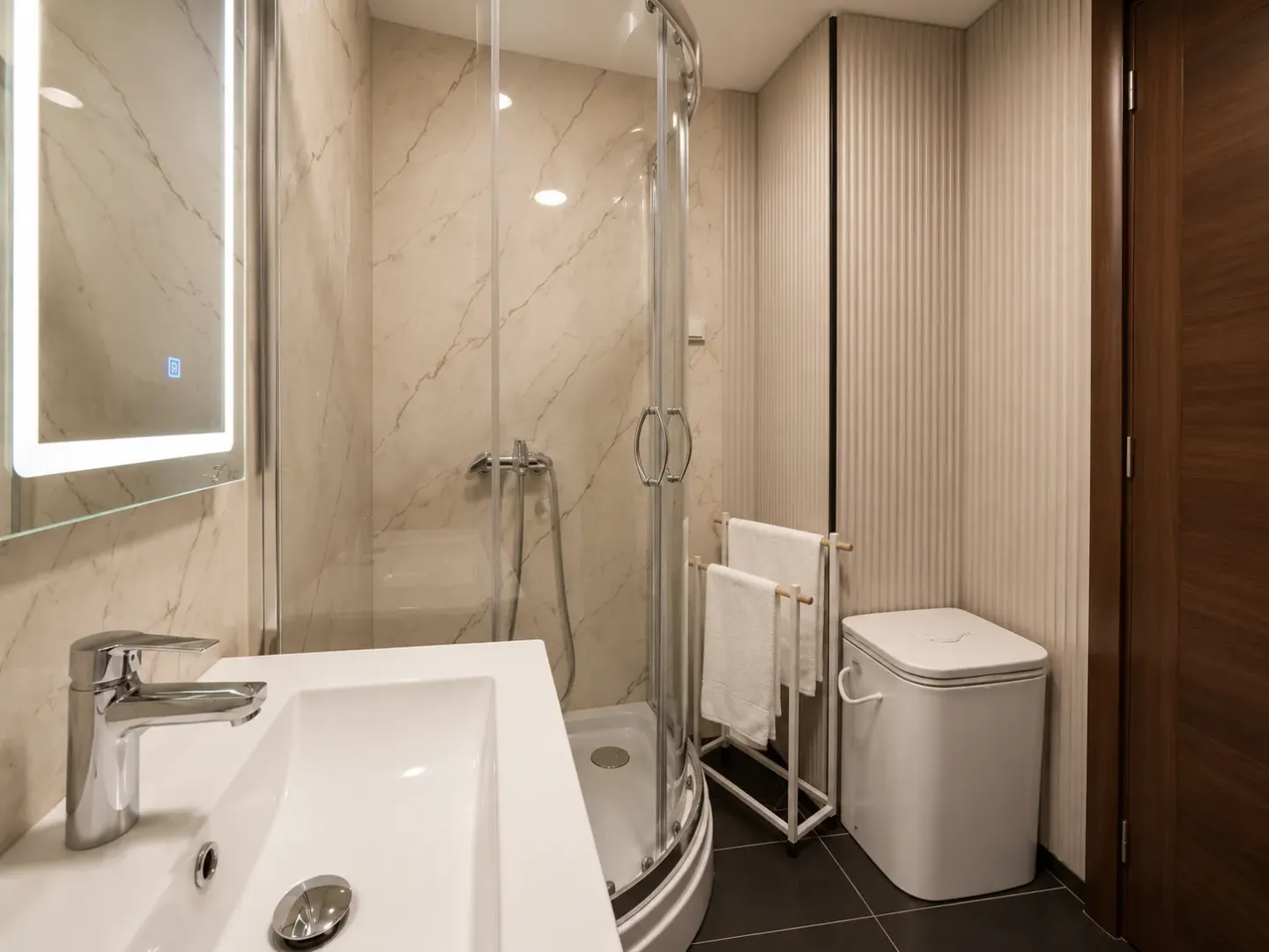 Izdavanje, dvosoban stan, 78m², City Kvart, Podgorica