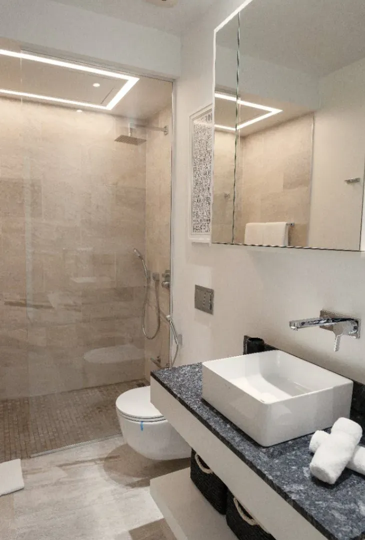 Izdavanje, garsonjera, 40m², Tivat, Crna Gora