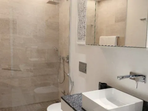 Izdavanje, garsonjera, 40m², Tivat, Crna Gora - image 7