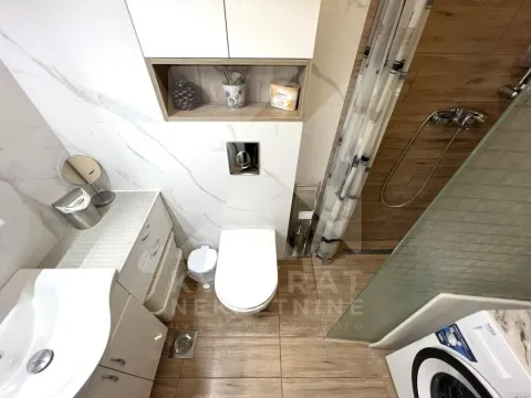 Izdavanje, jednosoban stan, 45m², Pobrežje, Podgorica - image 12