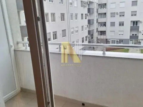 Izdavanje, jednosoban stan, 41m², Sajmište, Novi Sad - image 12