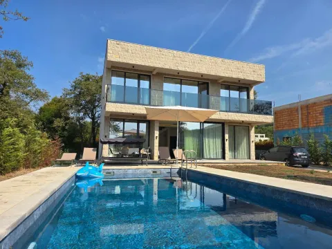 Rent, house, 250m², Višnjevo, Kotor - image 22