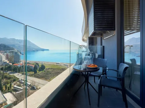 Sale, one bedroom apartment, 48m², Bečići, Budva - image 2