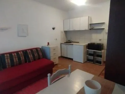 Stan in Bulevar Evrope