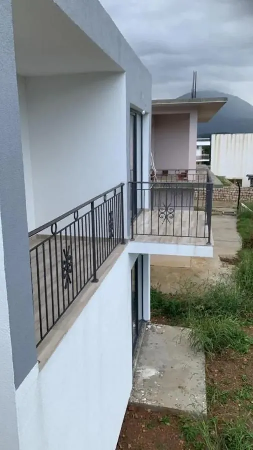 Prodaja, kuća, 130m², Šušanj, Bar