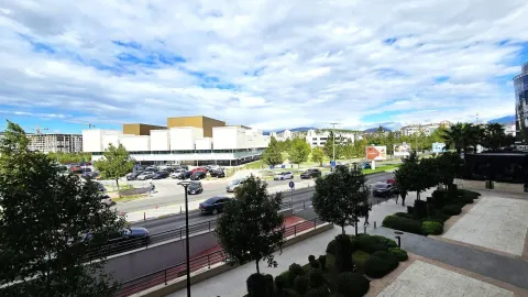 Rent, office space, 58m², Kod Capital Plaze, Podgorica - image 9