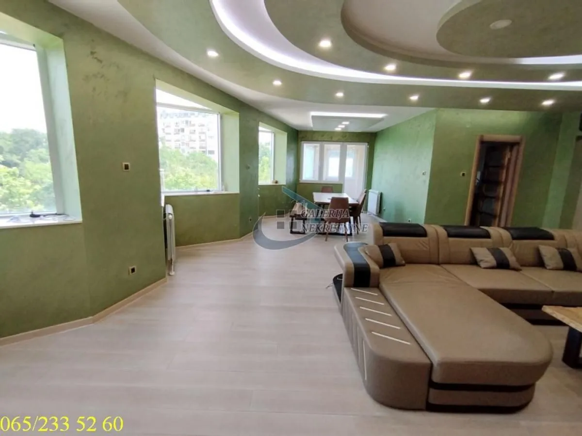 Rent, apartment, 165m², Čukarica, Beograd