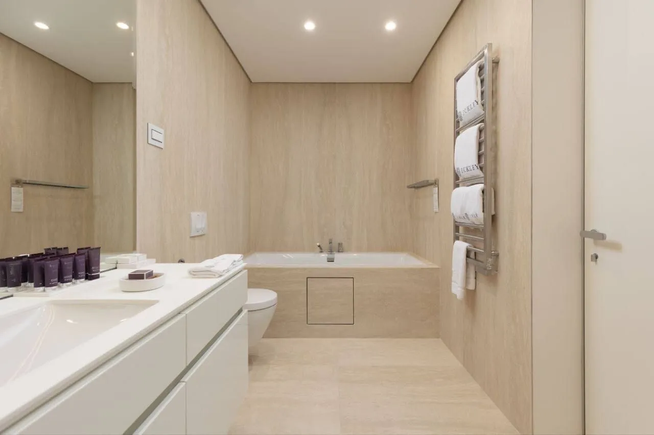 Prodaja, četvorosoban stan, 287m², Dukley Gardens, Budva