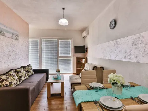 Rent, studio apartment, 36m², Sutomore, Bar - image 11