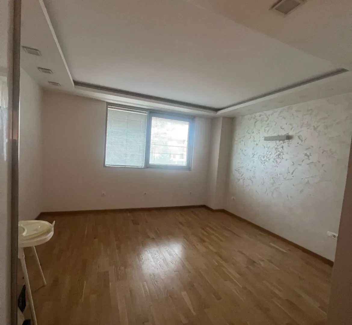 Izdavanje, stan, 90m², Budva, Crna Gora