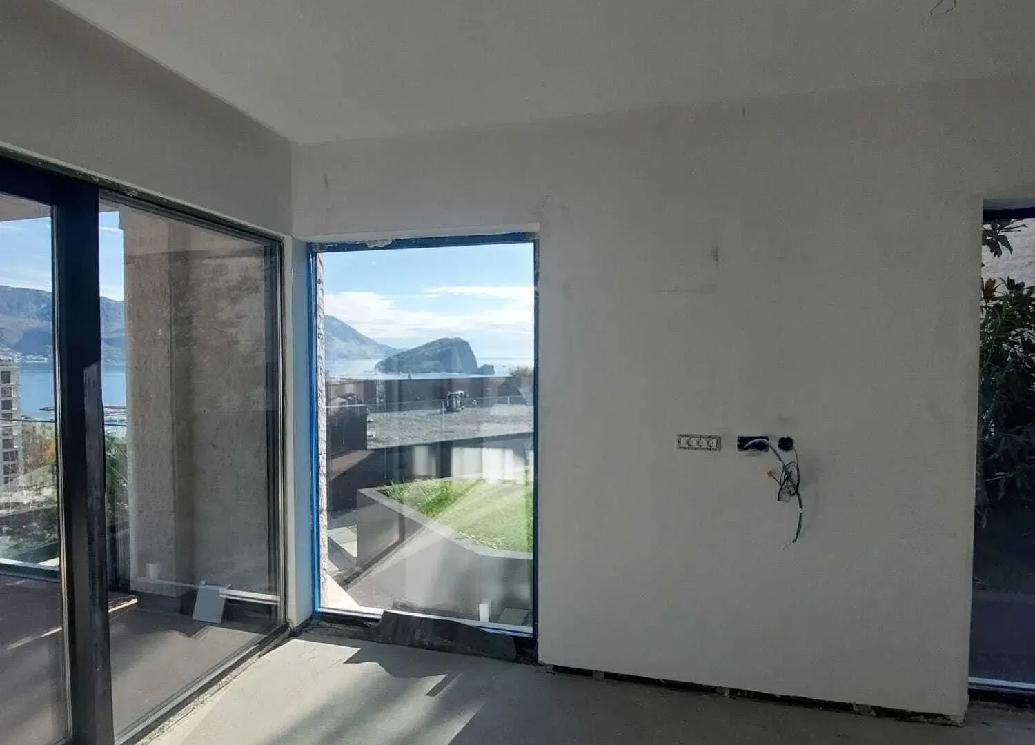 Prodaja, jednosoban stan, 65m², Komoševina, Budva