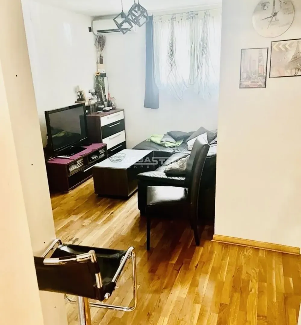 Sale, three bedroom apartment, 60m², Vračar Centar, Vračar Sve Podlokacije