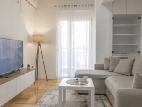 Izdavanje, jednosoban stan, 42m², Tuški Put, Podgorica - image 9