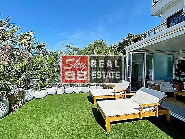 Sale, four bedroom apartment, 175m², Savski Venac, Beograd