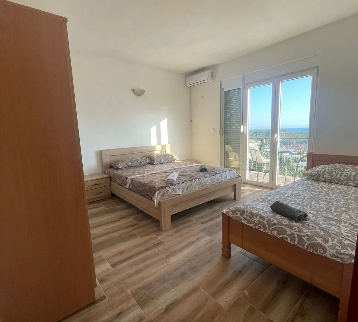 Sale, house, 313m², Sutomore, Bar