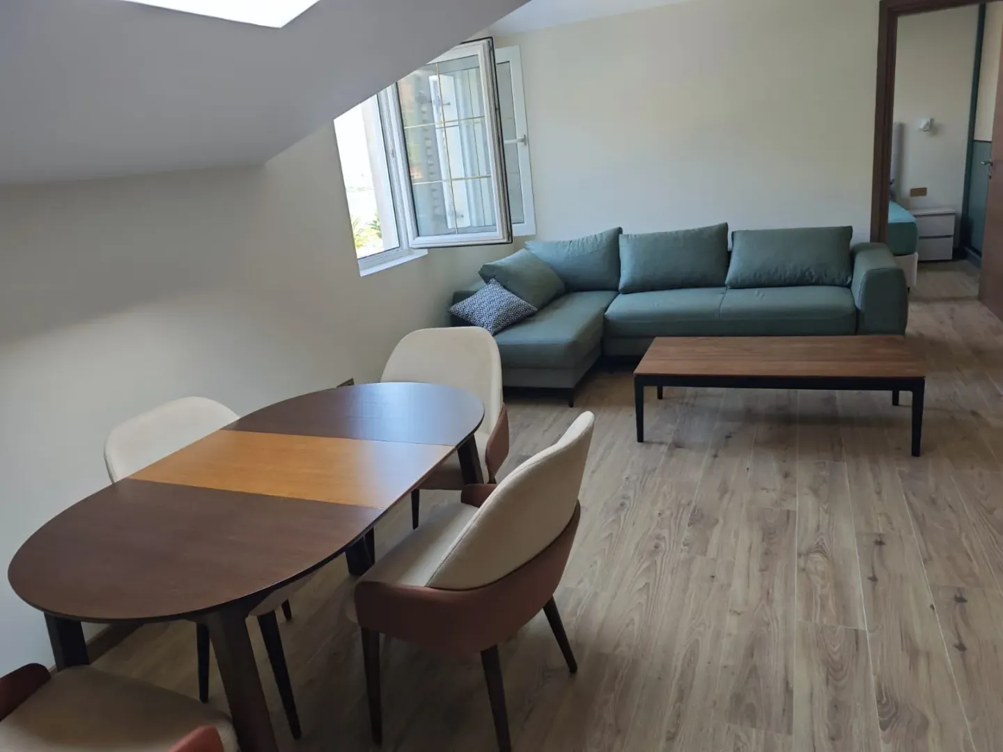 Rent, one bedroom apartment, 47m², Dobrota, Kotor