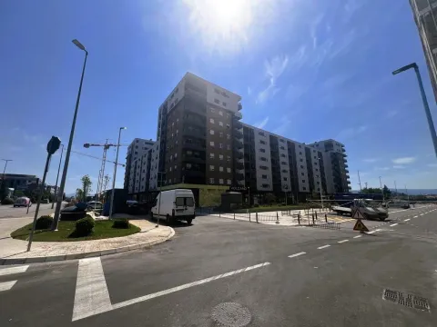 Rent, one bedroom apartment, 45m², Stari Aerodrom, Podgorica - image 11