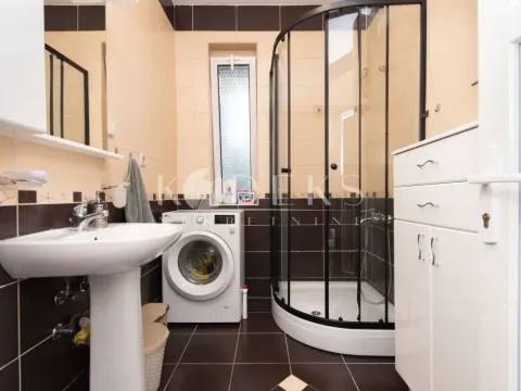 Izdavanje, dvosoban stan, 110m², Centar, Podgorica - image 8