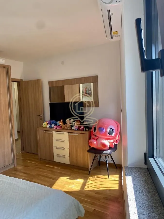 Rent, four bedroom apartment, 100m², Medijana, Niš