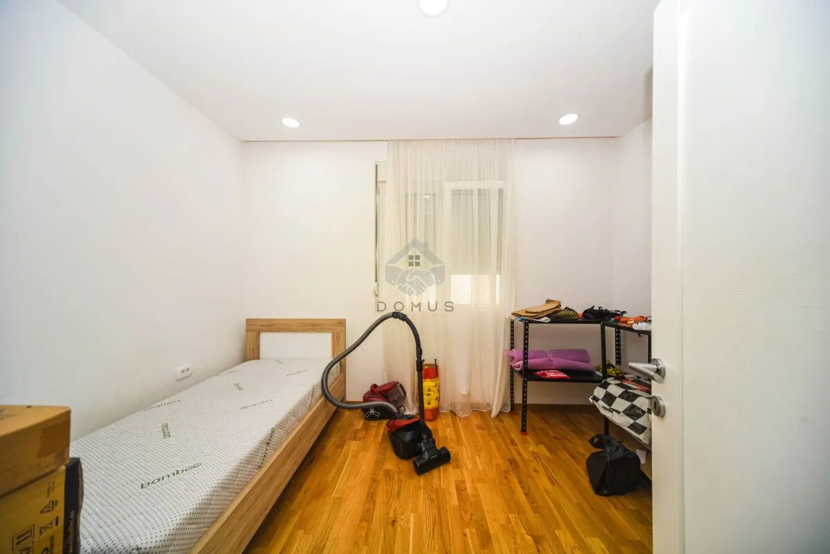 Rent, house, 135m², Murtovina, Podgorica