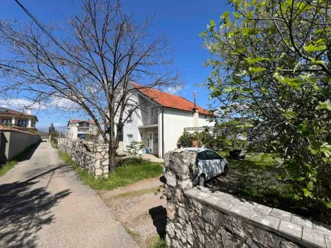 Prodaja, kuća, 375m², Donja Gorica, Podgorica - image 3