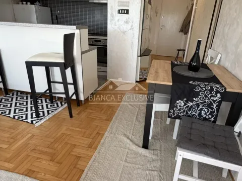 Prodaja, jednosoban stan, 37m², Novi Beograd Sve Podlokacije, Beograd - image 8