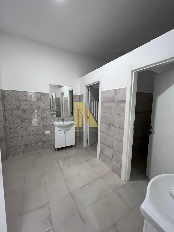 Rent, office space, 1867m², Telep, Novi Sad Sve Podlokacije