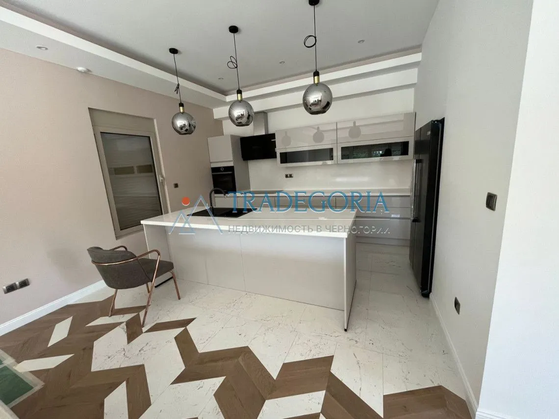 Prodaja, kuća, 227m², Krimovica, Kotor